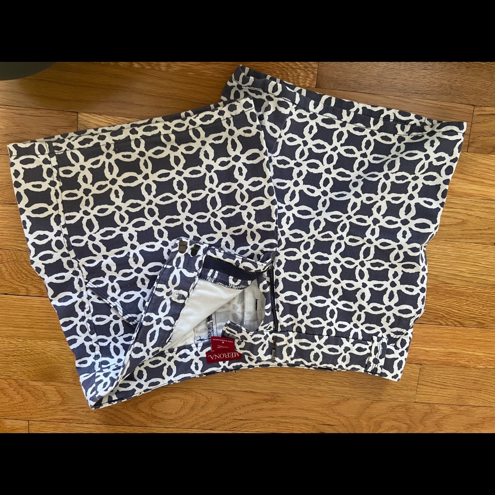 Merona size 6 patterned short